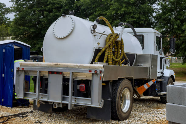 Best Portable toilet rental cost  in Brillion, WI